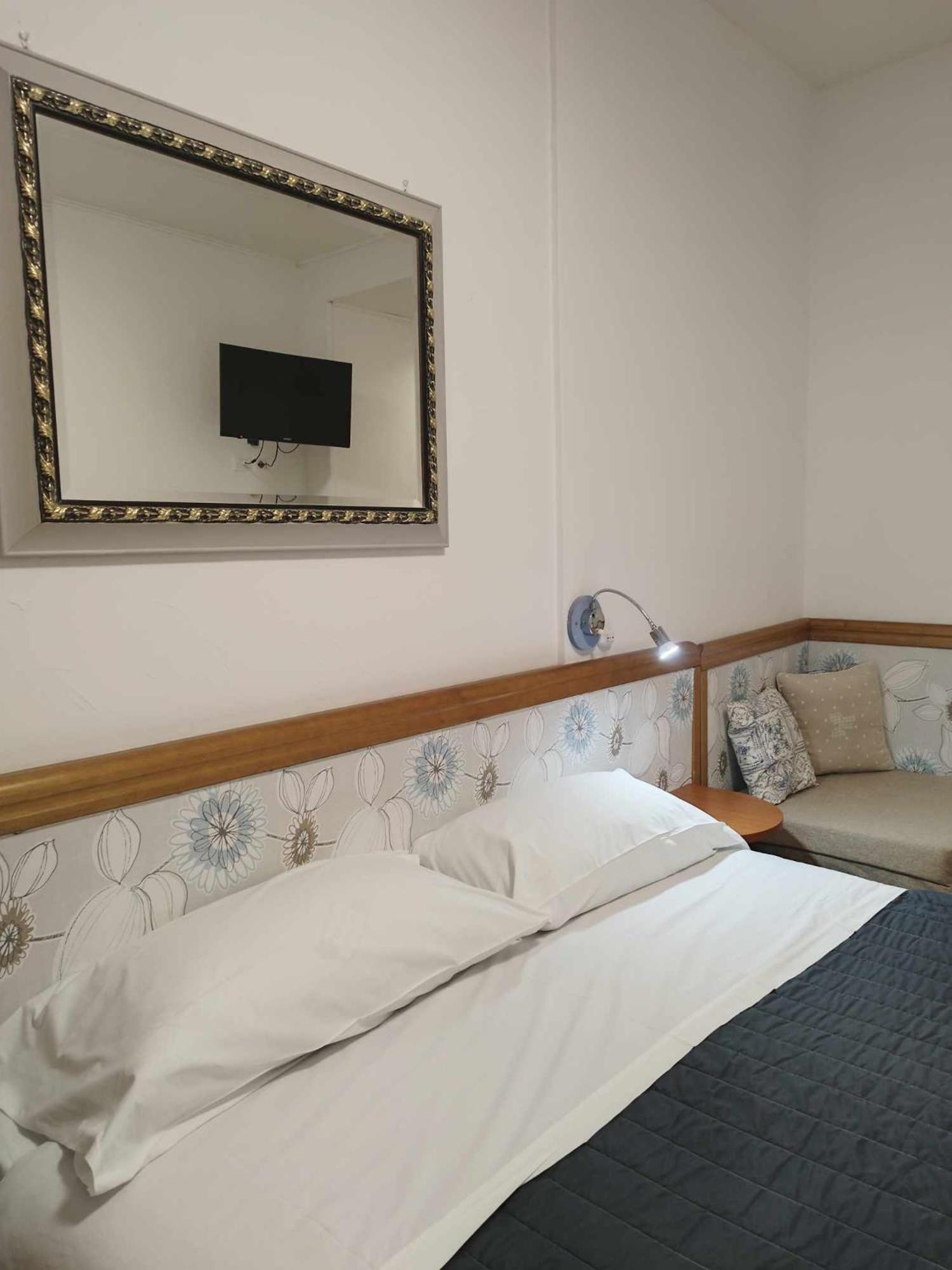 Hotel Pineta Ristorante Country House In Fabriano Campodonico  Kültér fotó