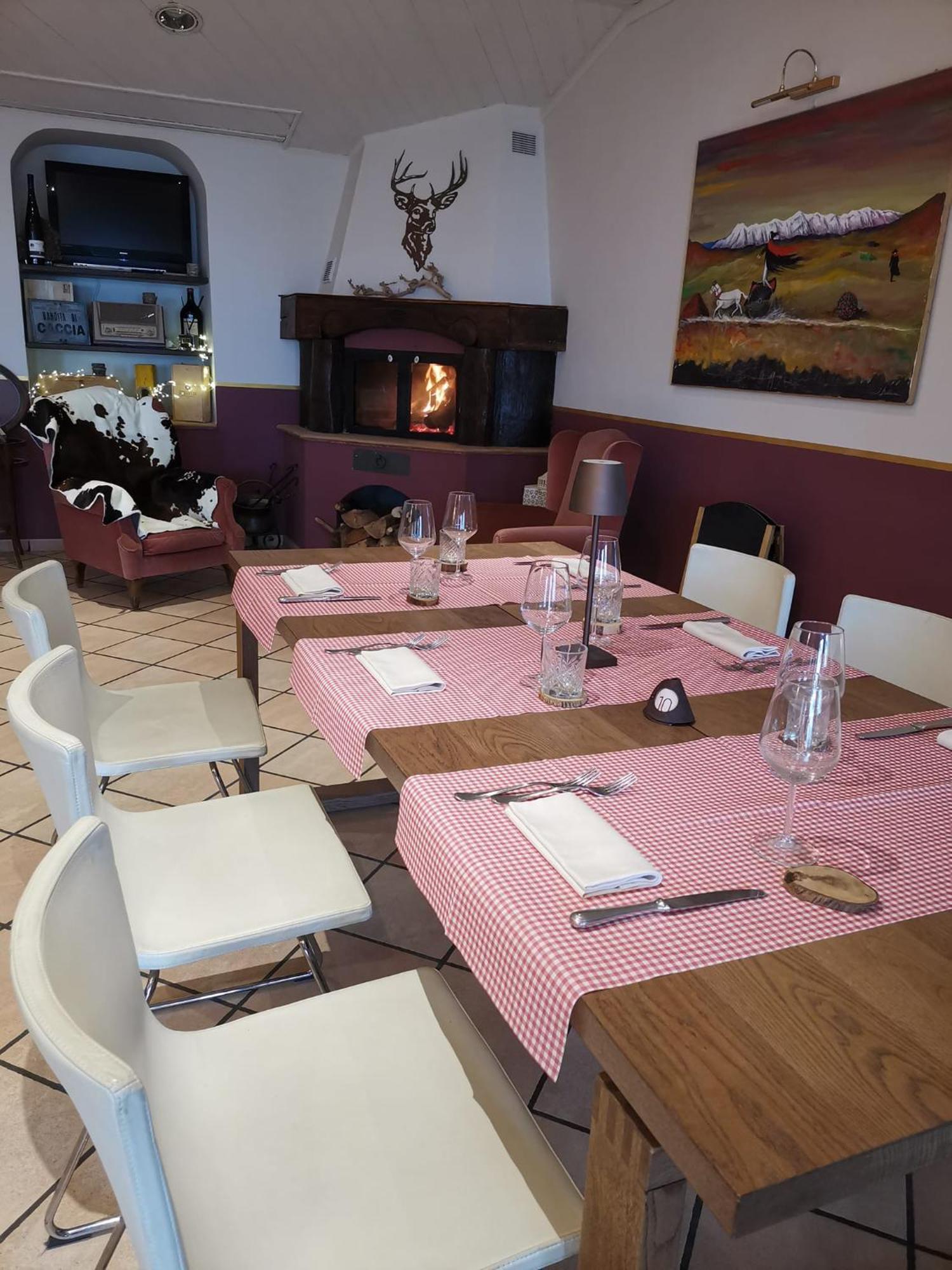 Hotel Pineta Ristorante Country House In Fabriano Campodonico  Kültér fotó