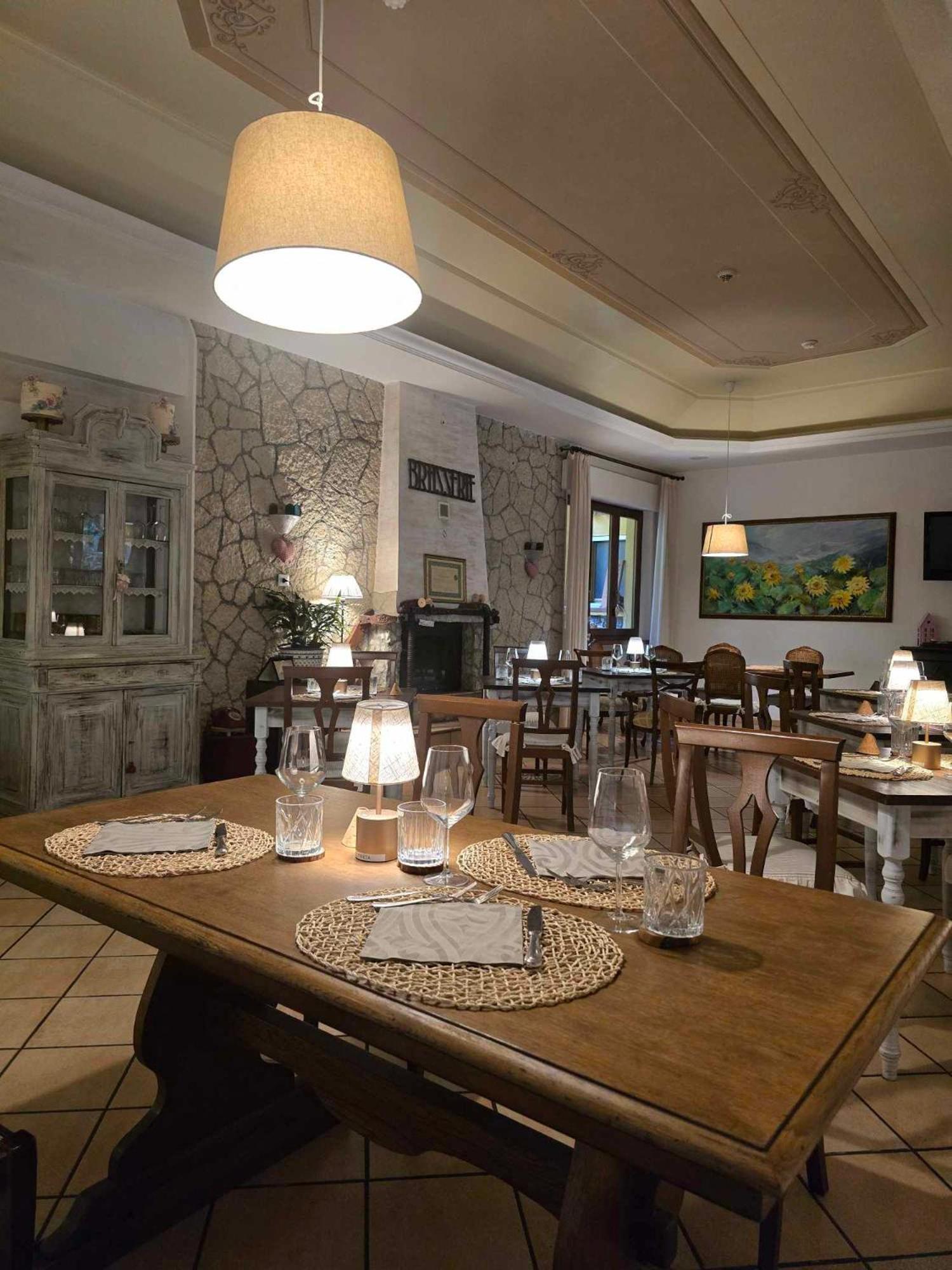 Hotel Pineta Ristorante Country House In Fabriano Campodonico  Kültér fotó